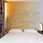 Hotell Poitiers Aeroport 3*