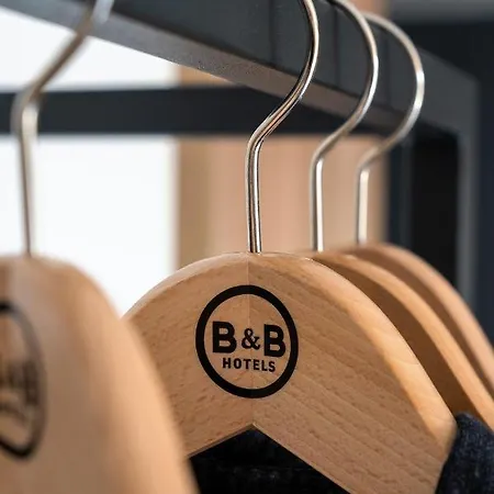 Poitiers Aeroport Hotel 3*