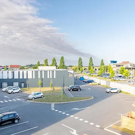 Hotel Poitiers Aeroport 3*