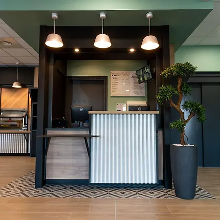 Hotel Poitiers Aéroport Biard