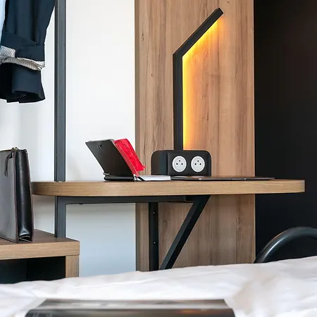 Poitiers Aeroport Hotel Biard