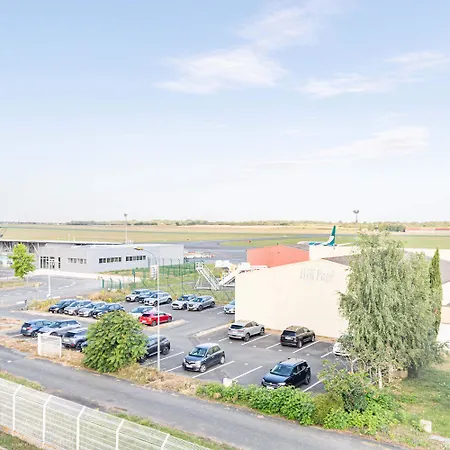 Poitiers Aéroport 3*