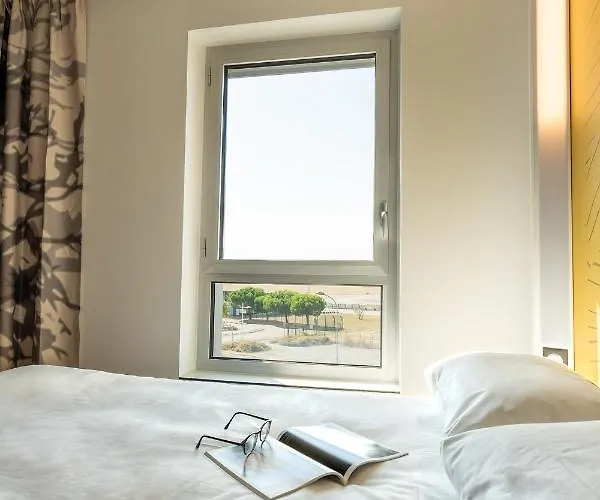 Poitiers Aéroport 3* Biard