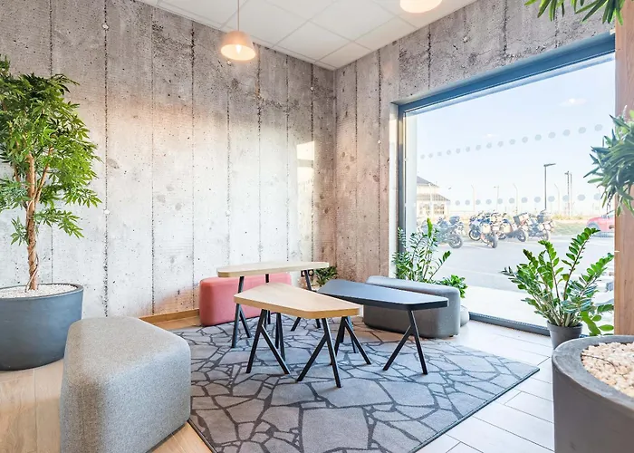 Poitiers Aéroport Biard