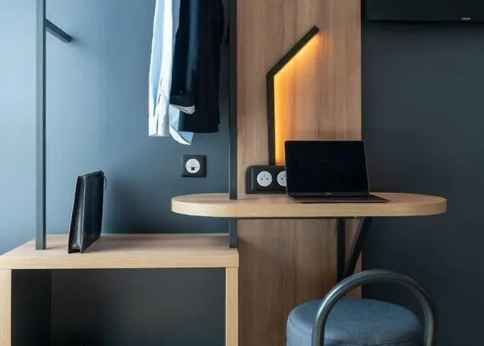 Poitiers Aéroport 3*